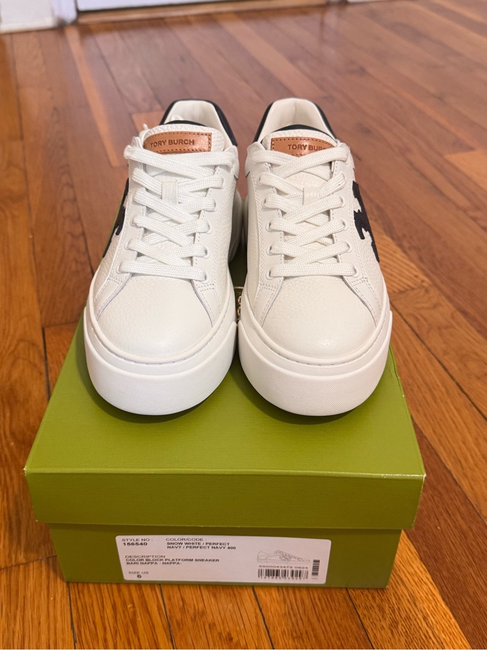 Tory Burch Signature Color Block Platform Leather Sneaker Shoes in White/ Black - Picture 3 of 7